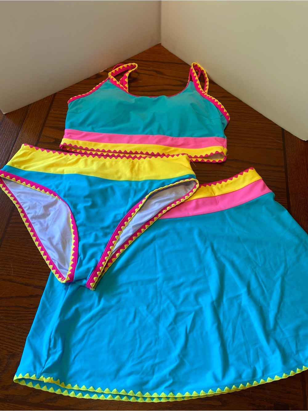 Popvil NWT Swim set